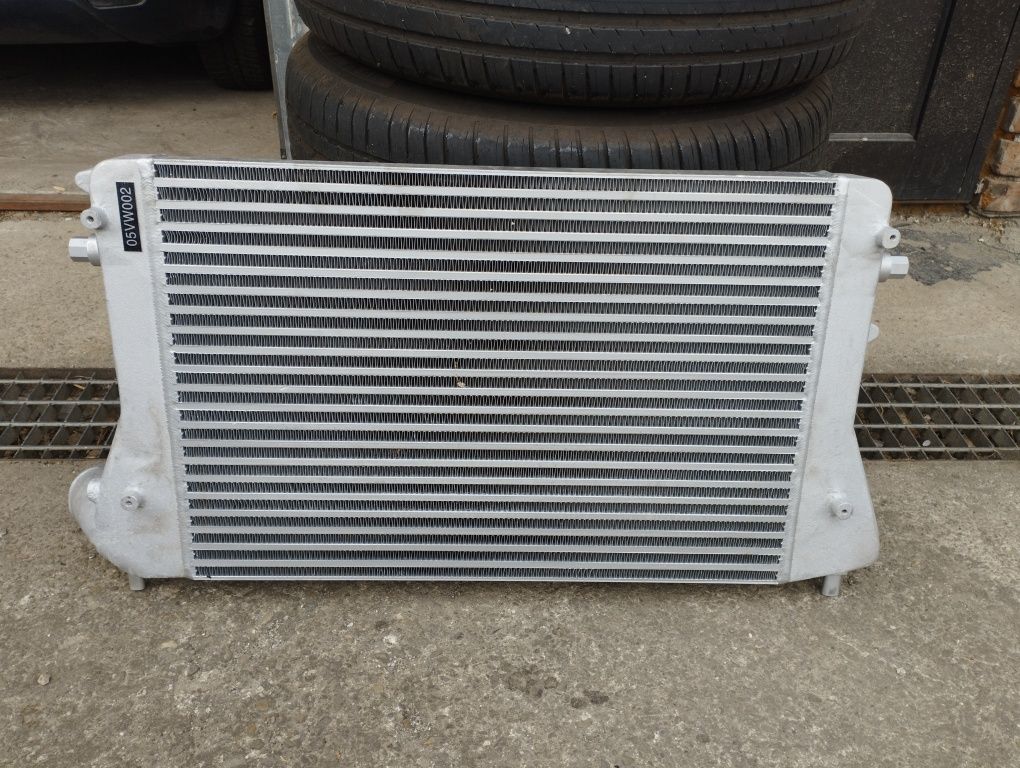 Intercooler Leon 1P1 A3 S3 Cupra R Golf GTI GTD Octavia Superb Passat