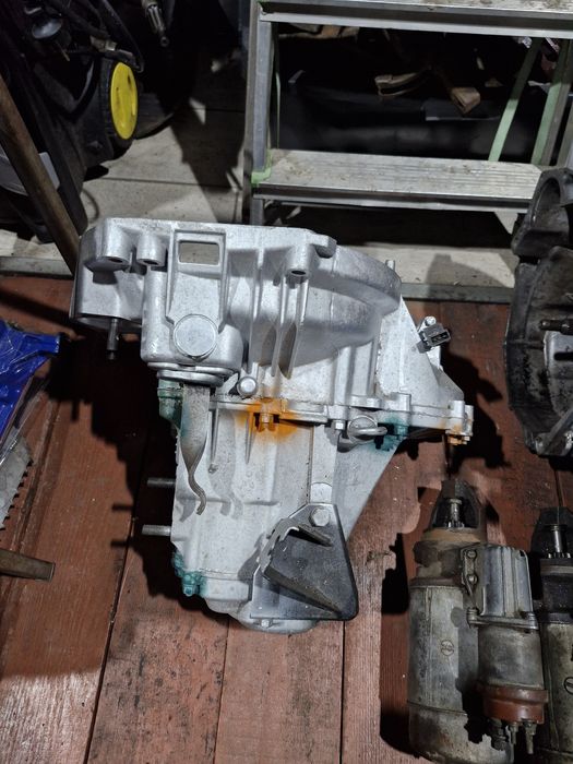 Продам КПП и запчасти к ней...