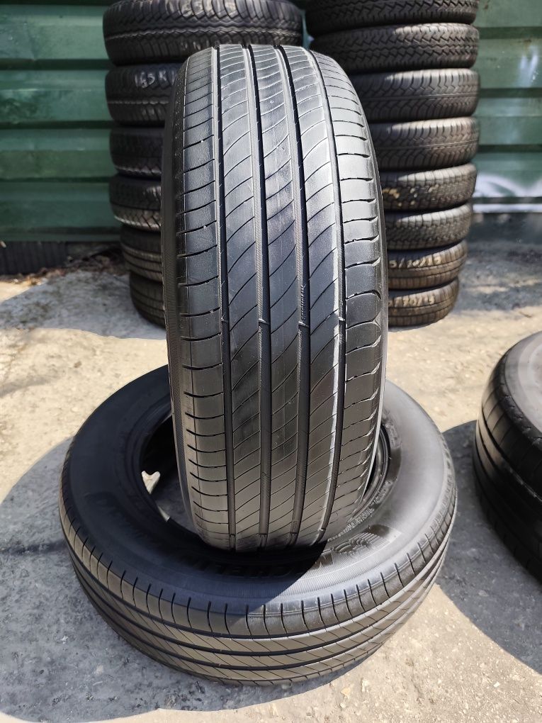 Pneus 215/65r17 Michelin Primacy 4 com 75% piso