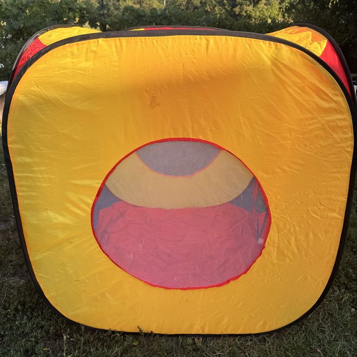 Палатка дитяча з віконцями