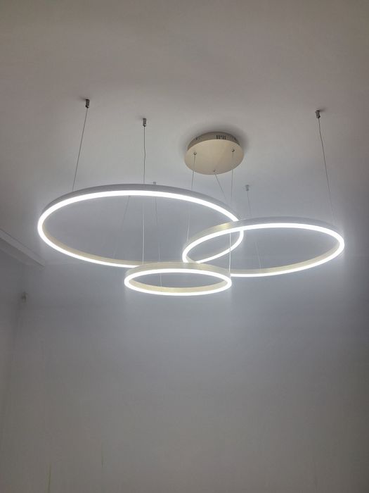 Sprzedam lampę sufitową