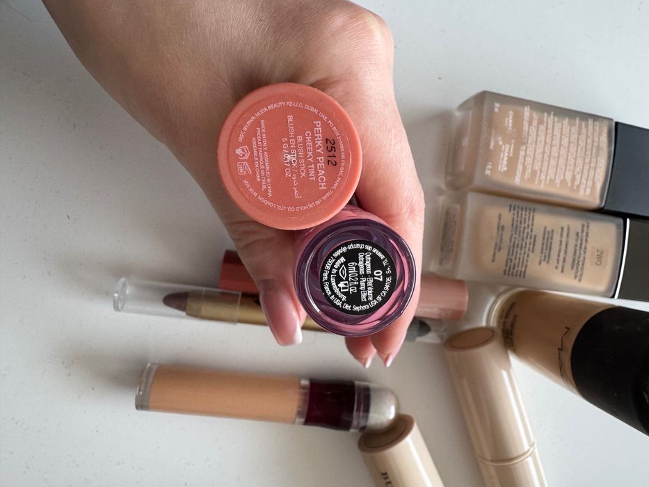 Zestaw kosmetyków do makijażu podkładów CHANEL Dior MAC huda Sephora