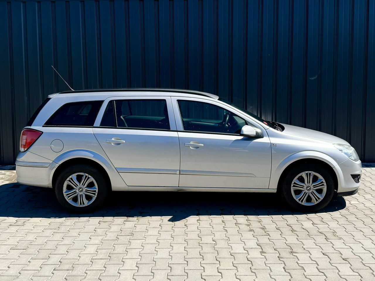 Opel Astra H Kombi 1.4 16V 90KM Klimatyzacja Tempomat