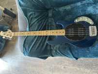MusicMan Stingray 4HH 2006 Bass