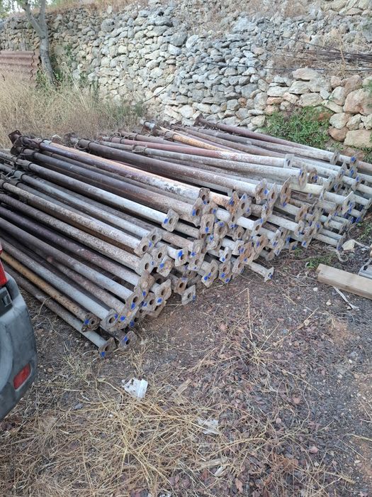 Escoras 3.5m usadas bom estado