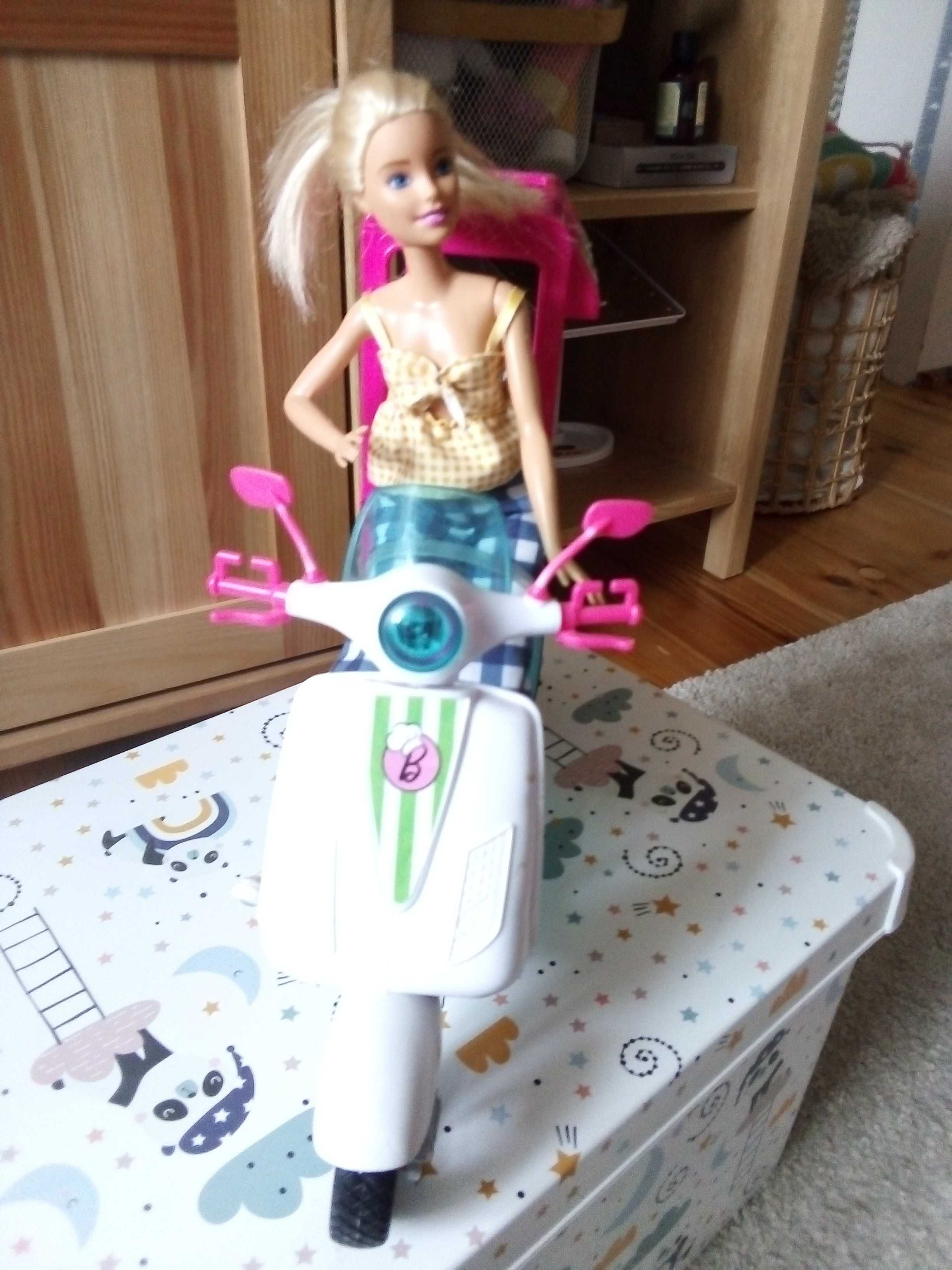 Skuter sklepik Barbie