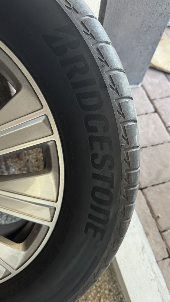 Oryginalne alufelgi Vw 5x120 17 cali Multivan T7 T6 T5 opony nowe