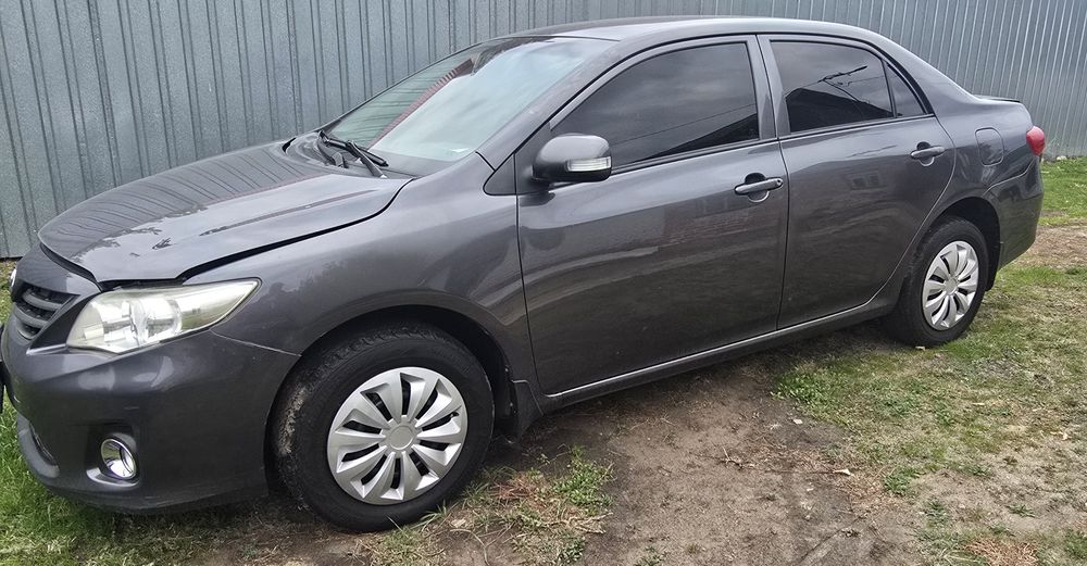 Продаю Toyota Corolla 2011г