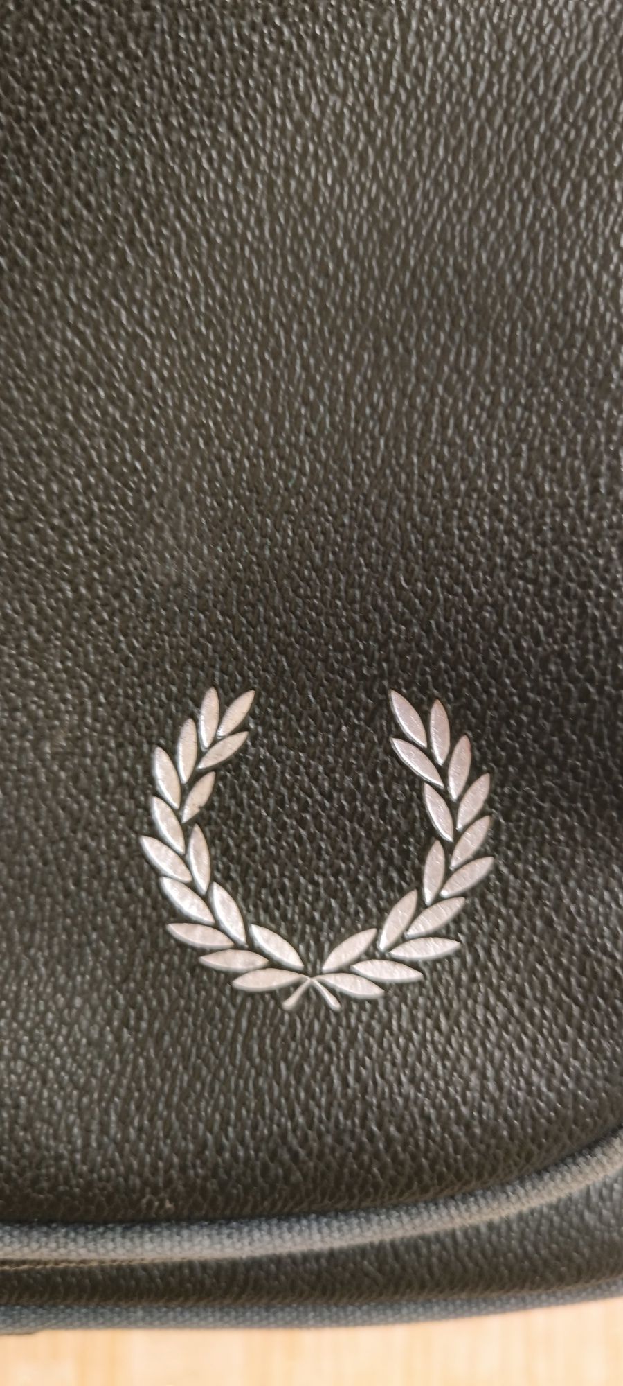 Сумка Fred Perry (заміри в описі)