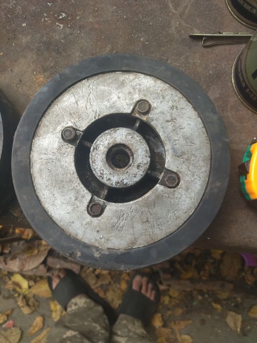 Колёса резиновые