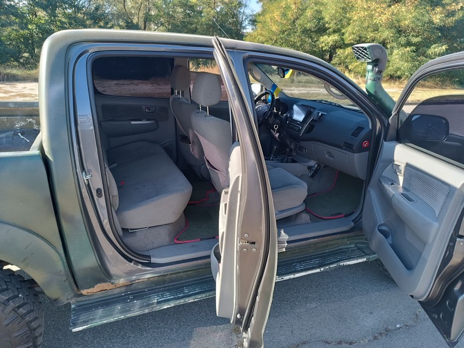 Продам Toyota Hilux