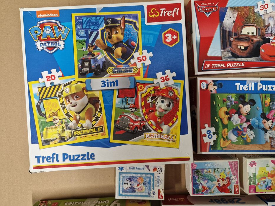 Puzzle kilka zestawów
