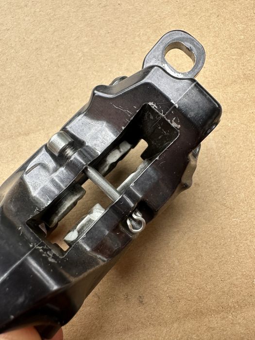 Zacisk hamulca Shimano XT BR-M8120