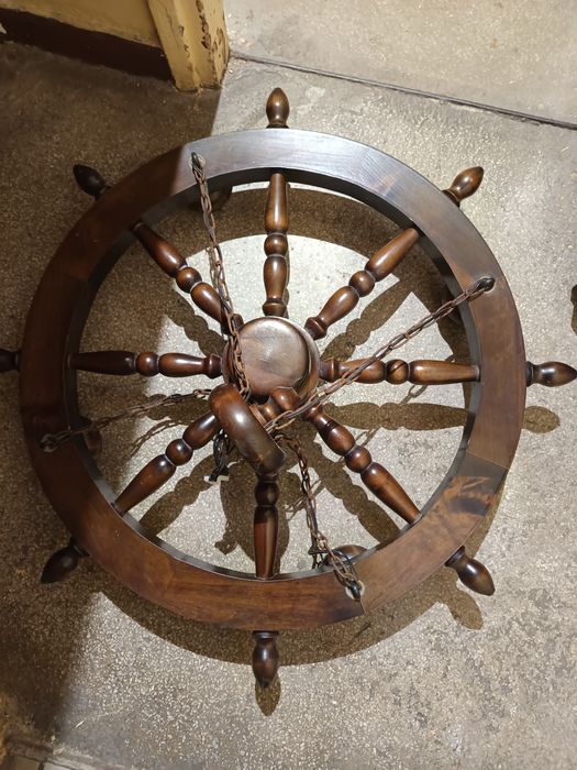 Żyrandol / Lampa - koło sterowe