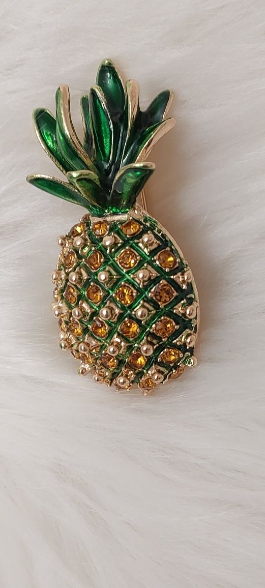 Złota Broszka ananas