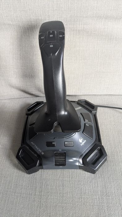 Joystick Logitech attack 3