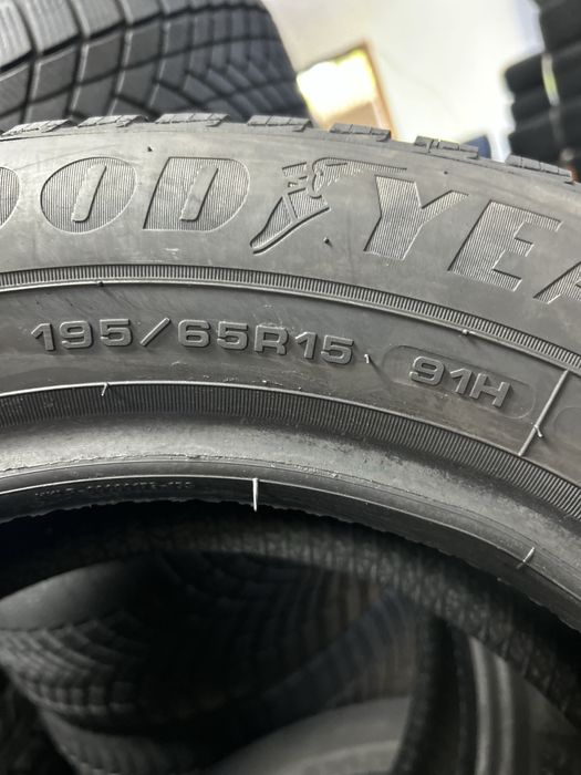 195/65 R15 Goodyear 2021