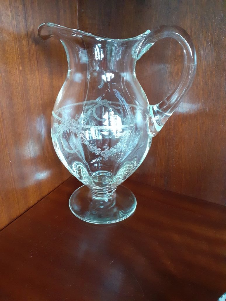 Conjunto de copos antigos.