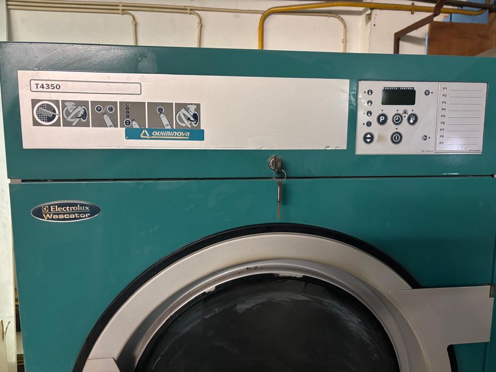 Secadora Industrial a Gás Electrolux T4350 – 19 kg – Profissional