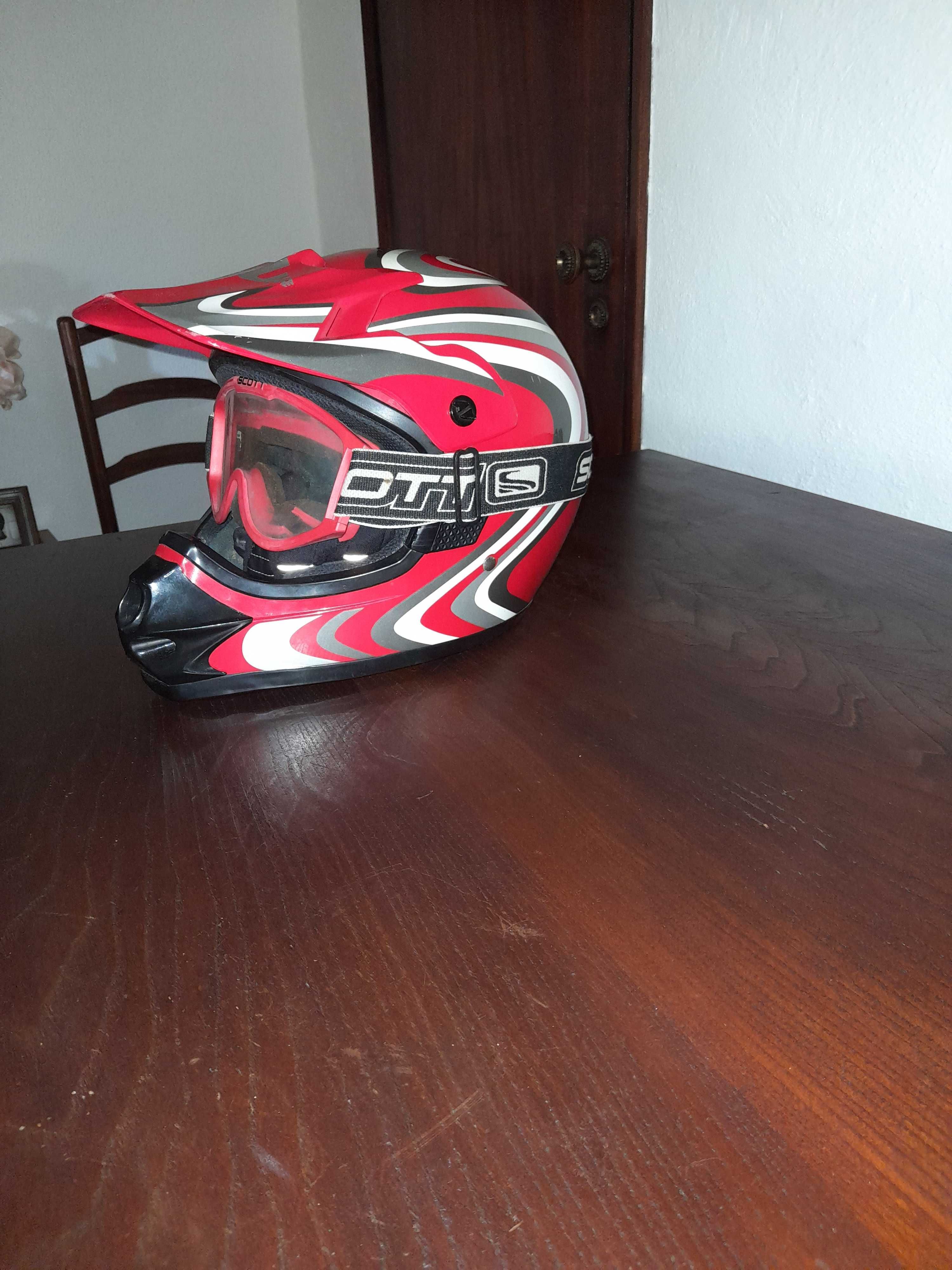 Capacete de mota ou btt