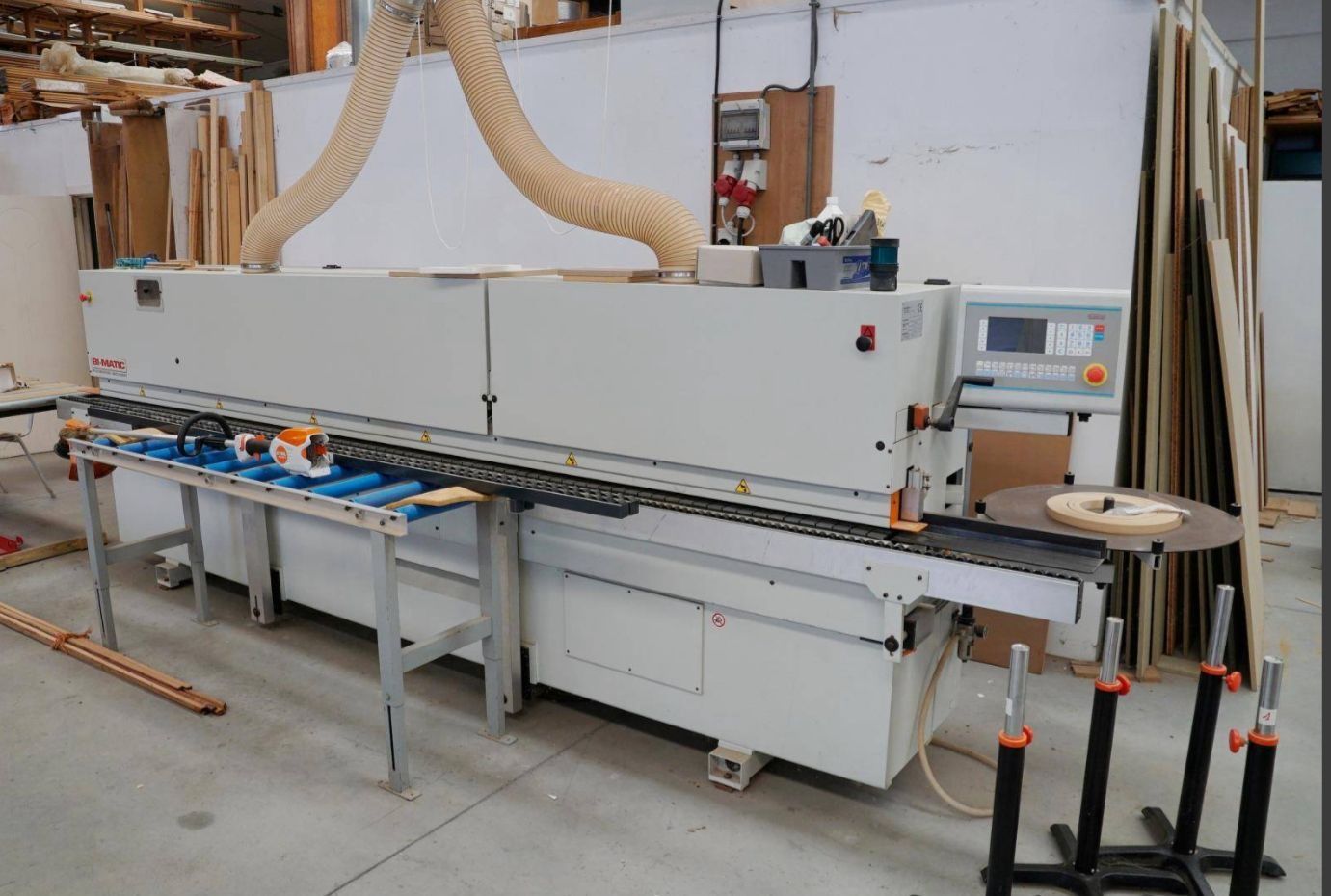 Orladora marca, bimatic. Mod 670