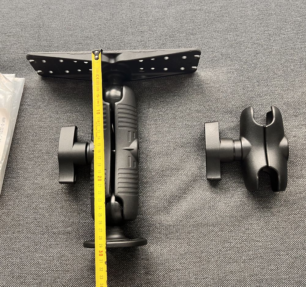 Кронштейн RAM RamMount D-111U-C MB36 (до 16 диагонали)