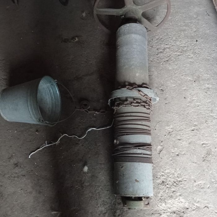 Корба на криниці