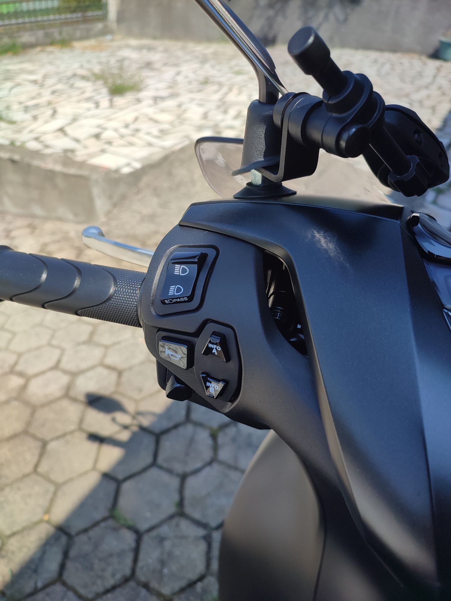 Vendo Honda Sh 125 de Outubro de 2023