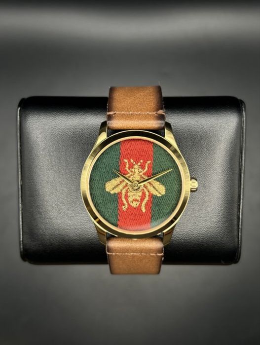 Relógio Gucci - Le Marche Des - Couro
