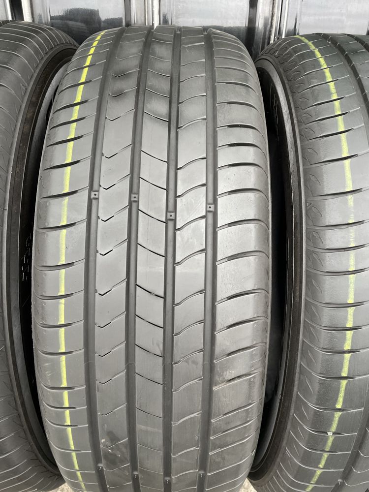 215/60R17 KUMHO HS51