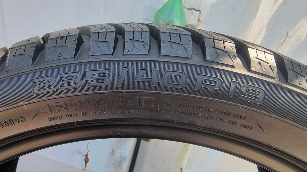 Шини Зимові 235\40R19 96T XL Nokian Hakkapeliitta 10.Made in Finland.