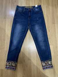 Новын джинсы DESIGUAL Exotic jeans