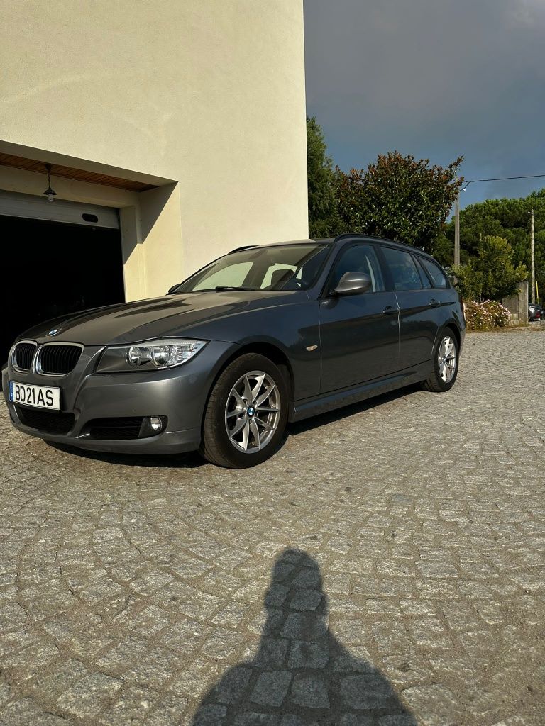 BMW série 3 touring - 318d 2012