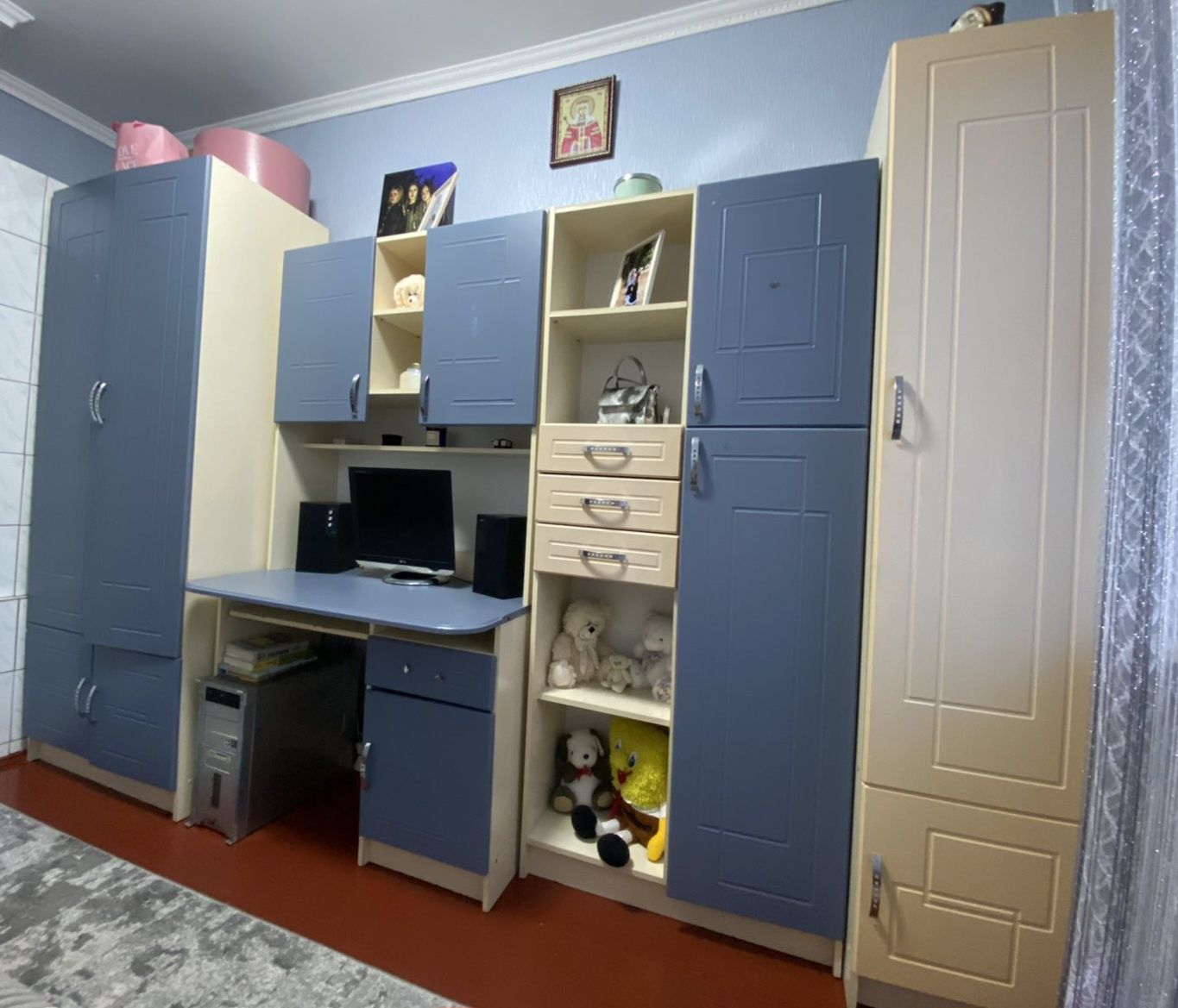 Продам стінку в дитячу кімнату.