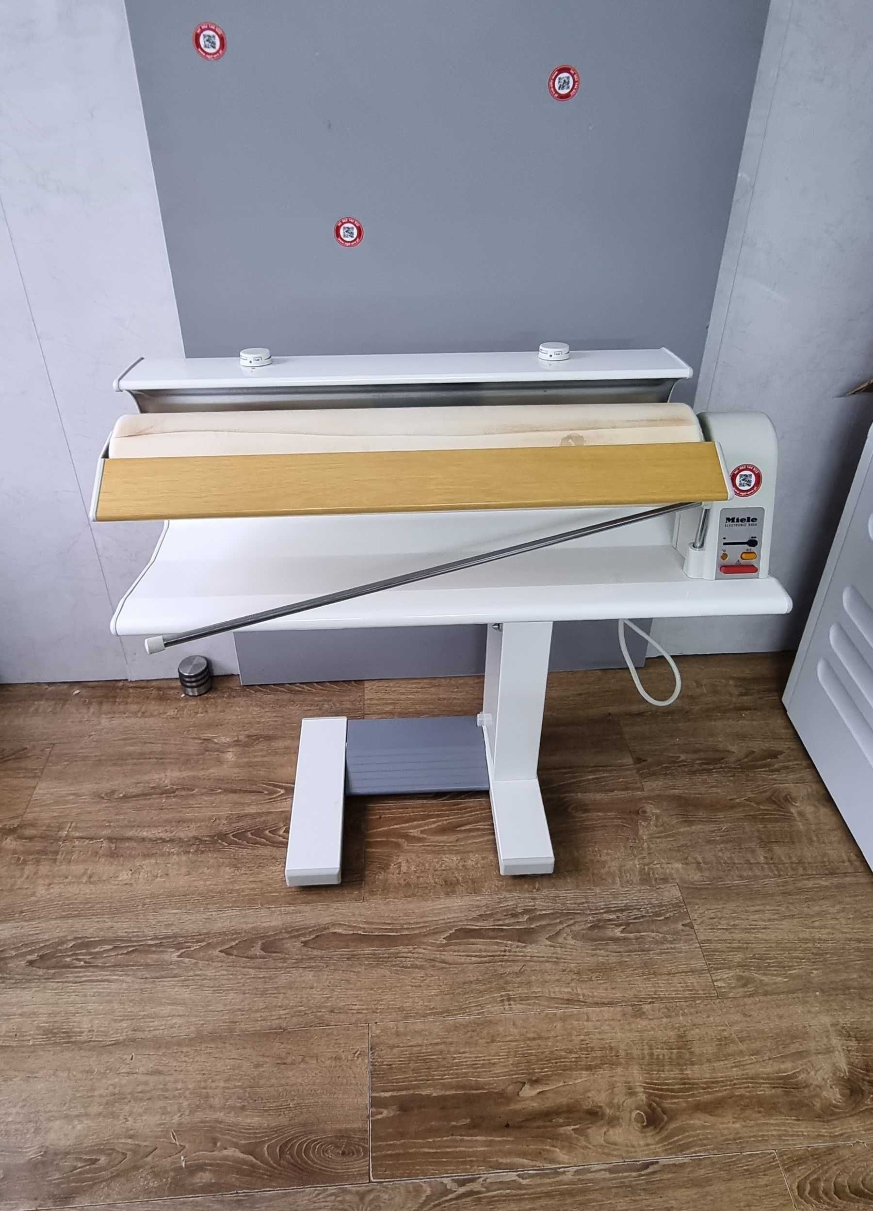 Magiel elektryczny, maglownica Miele B 864, szer.85cm, łatwa obsługa