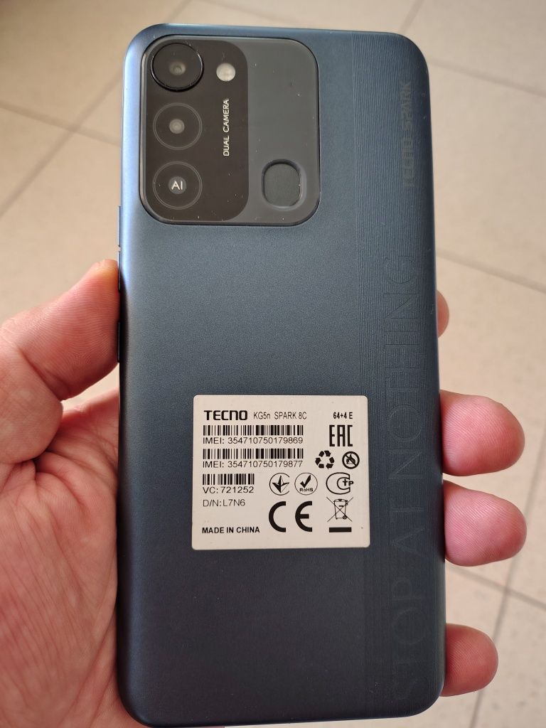 Смартфон Tecno Spark 8C