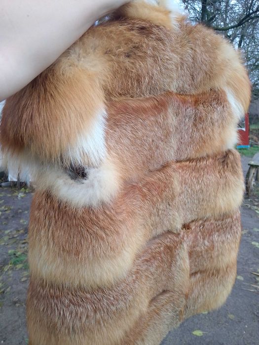 Продам гламурну жилетку Лисичка