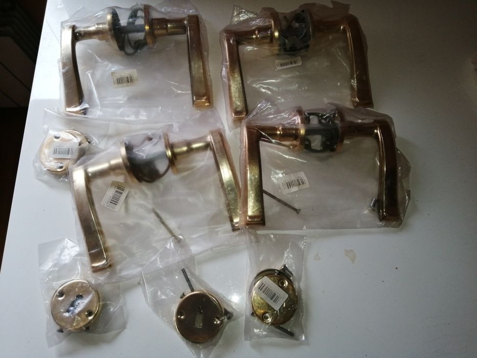 Klamka drzwiowa wewnętrzna złota