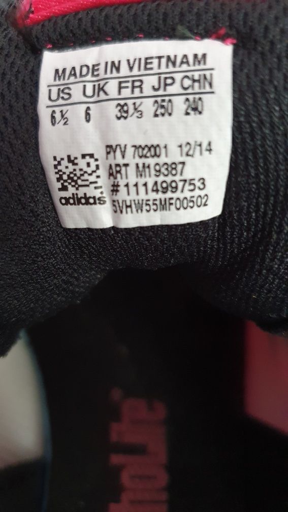 Buty nowe damskie sportowe Adidas w Rozmiarze 39 1/3 wkładce 25 cm
