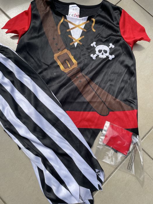 Kostium stroj przebranie roz.4/6 lat Pirat Piraci z karaibow halloween