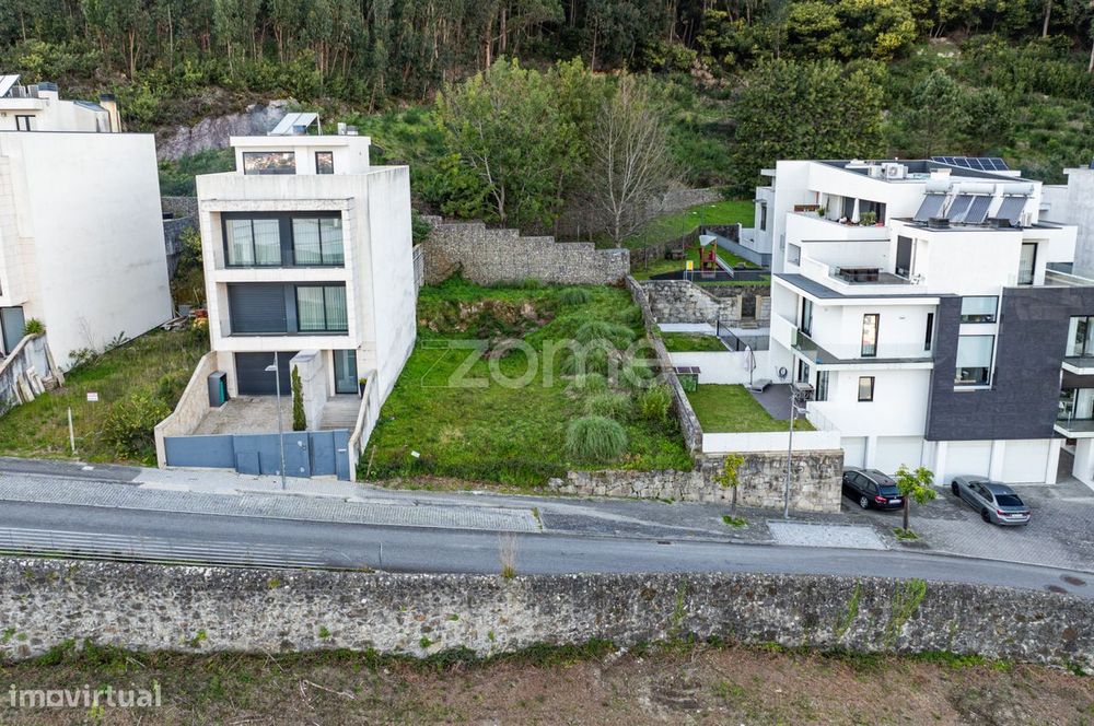 Terreno com Projeto Aprovado em Abelheira, Viana do Castelo