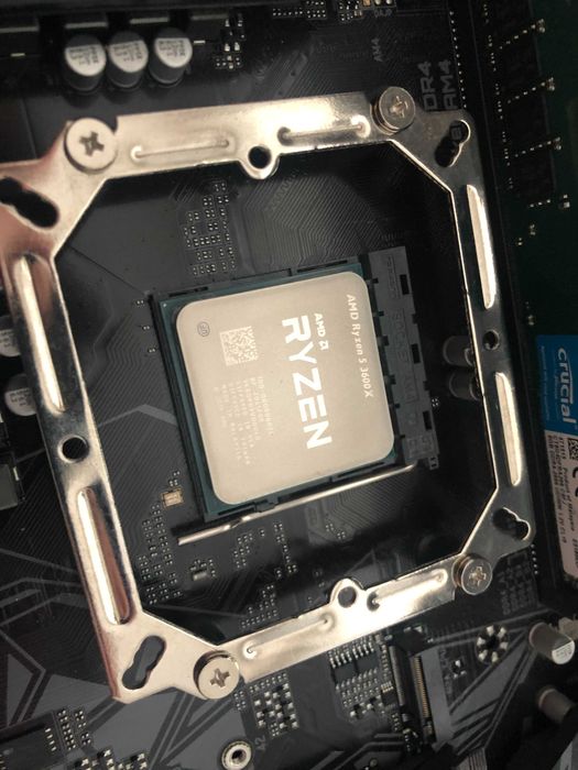 AMD Ryzen 3600X, 32 GB DDR4 Ram, B550 Gigabyte Gaming X V2, Spartan 4