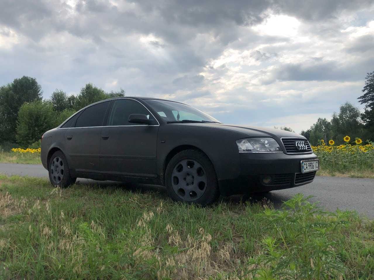 Audi A6 C5  2.4 бензин 2002, Седан