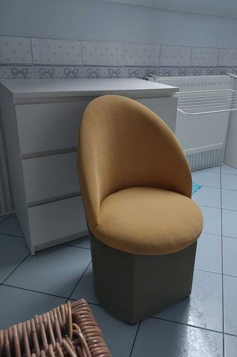 Siedzisko blado zielono żółta