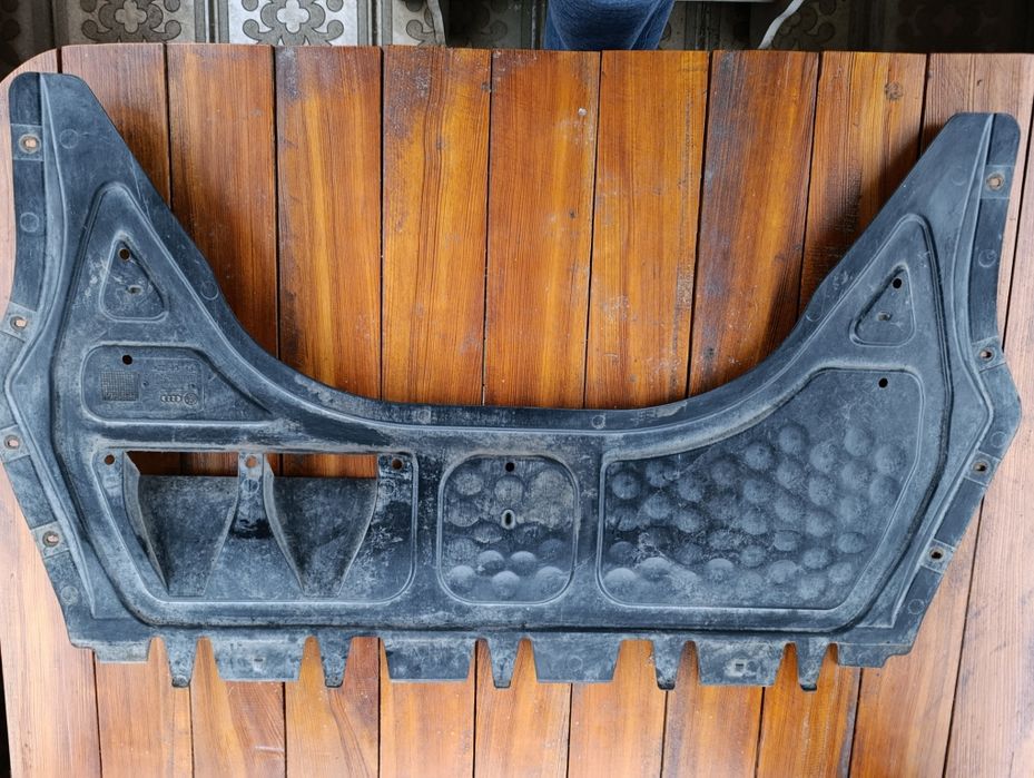 Захист двигуна передній на шкоду Октавія А5 оригінал