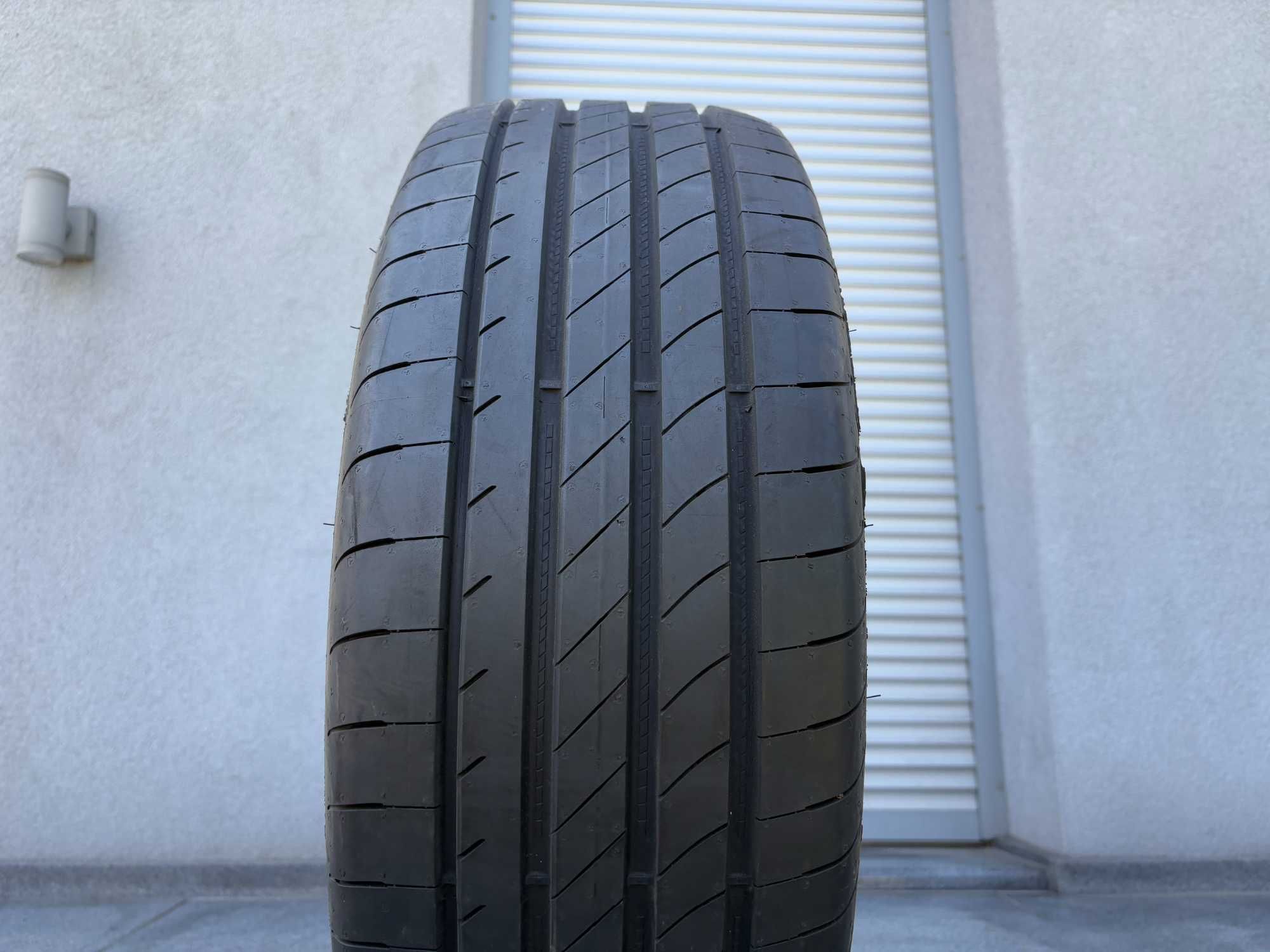 x1 letnia 235/60R18 GoodYear Eagle F1 AS5 102T 7mm 2021r DEMO P1101LL