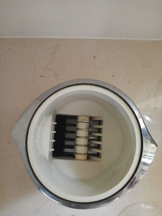 Picador de Gelo plástico/metálico