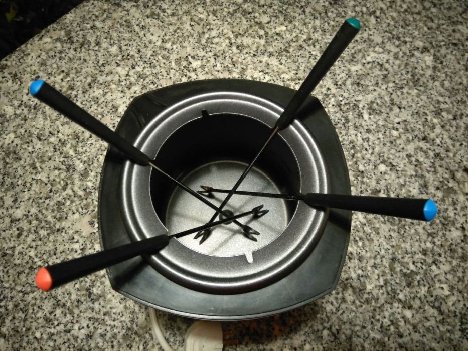 Fritadeira e Fondue Eléctrico Taurus Gourmet I 1000W