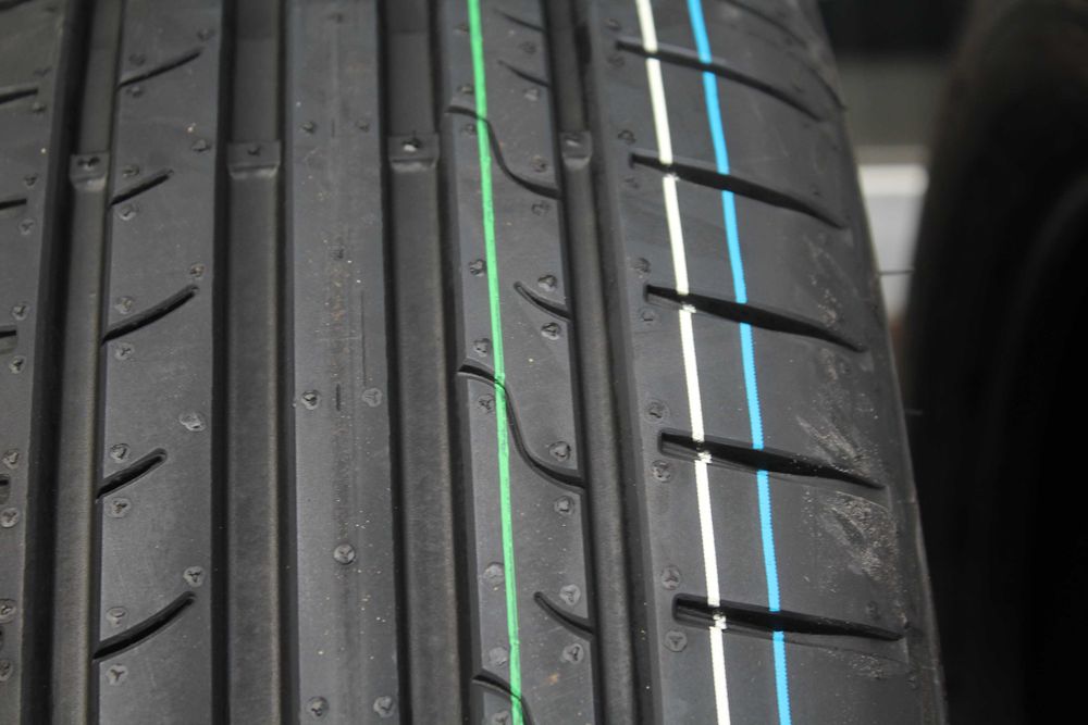 205 55 R16 Dunlop Sport Bluresponse