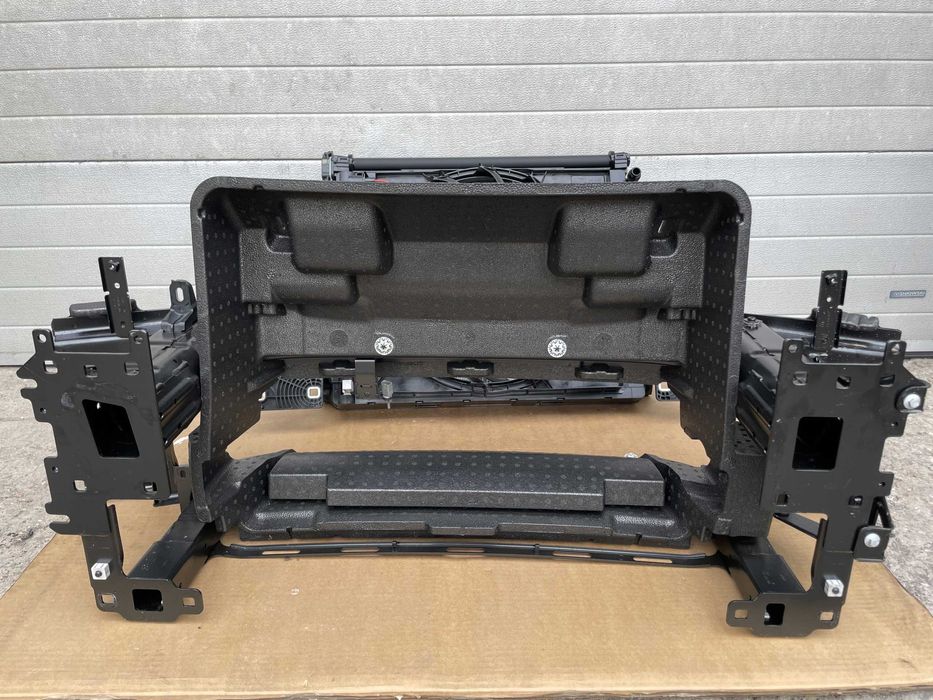 AUDI Q4 E-TRON 89A Передня панель, телевізор